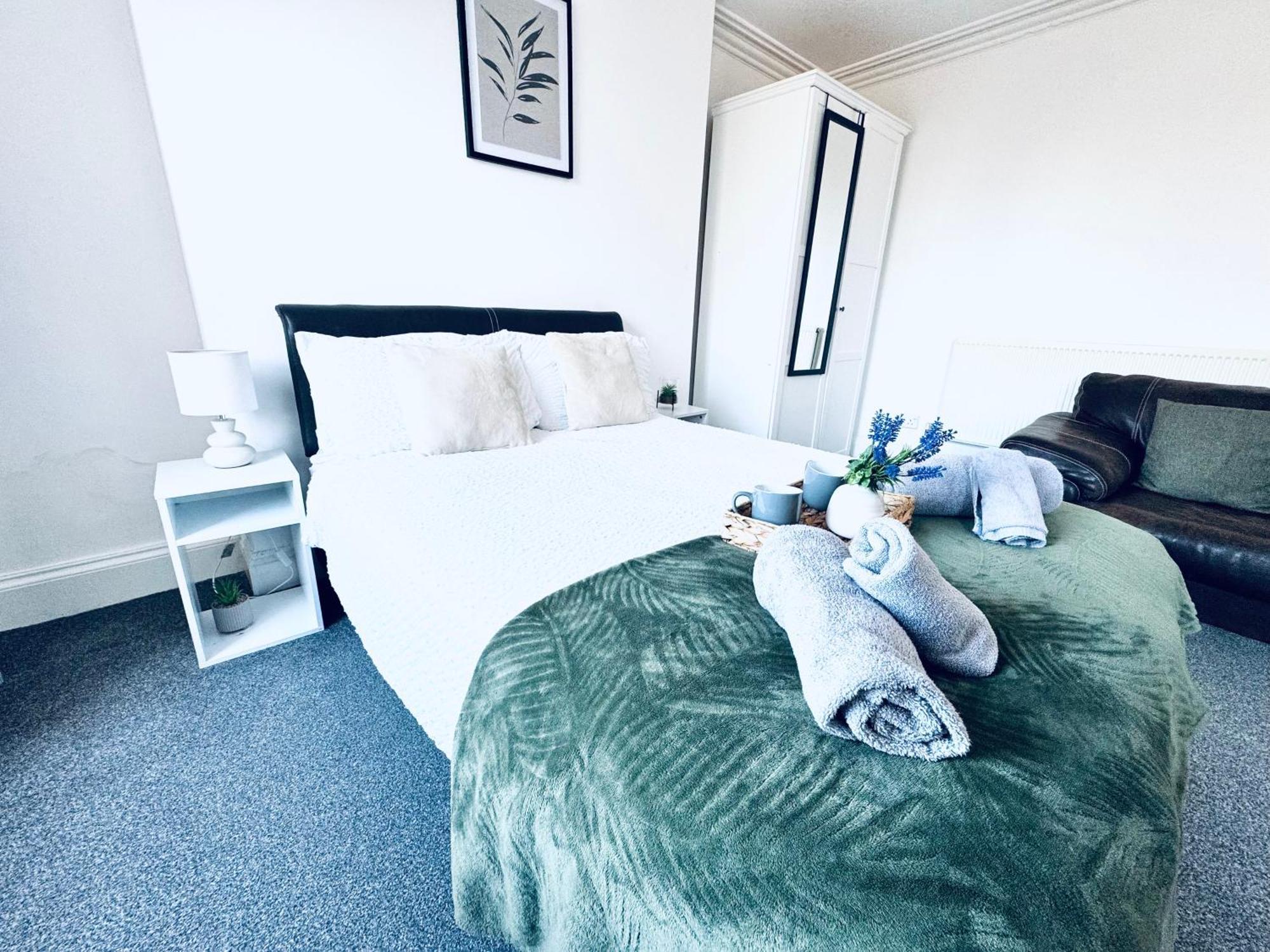 The Georgian Townhouse - 4 Bed House Whitehaven